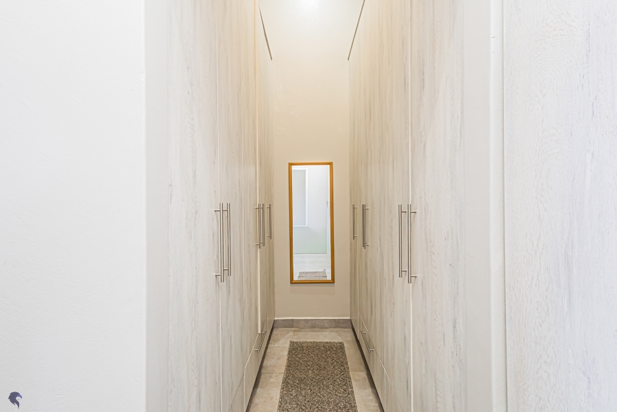 5 Bedroom Property for Sale in Myburgh Park Western Cape